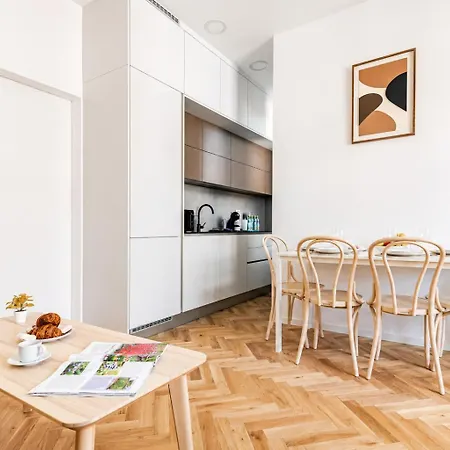 Old Town Gem - Astronomical Clock Apartamento