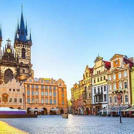 Old Town Gem - Astronomical Clock * Praga